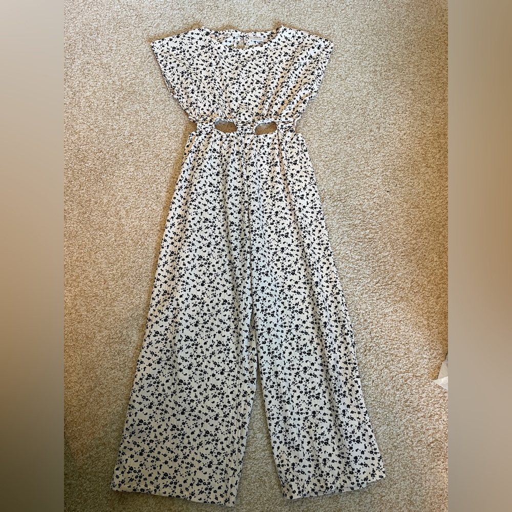 Zara Girls Cream and Black Floral Jumpsuit w/Side Cutouts - Size 10